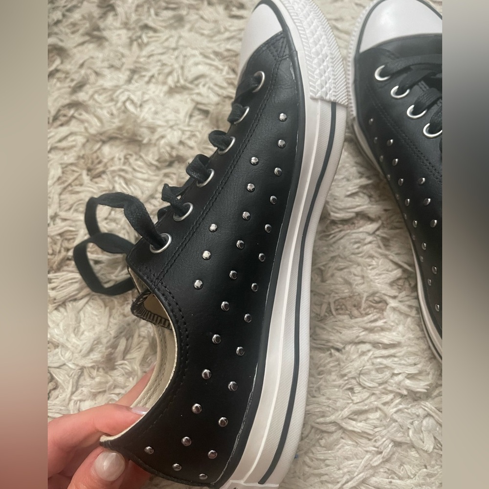 Converse Studded Leather Low Top Sneakers RARE 9 - Picture 2 of 7